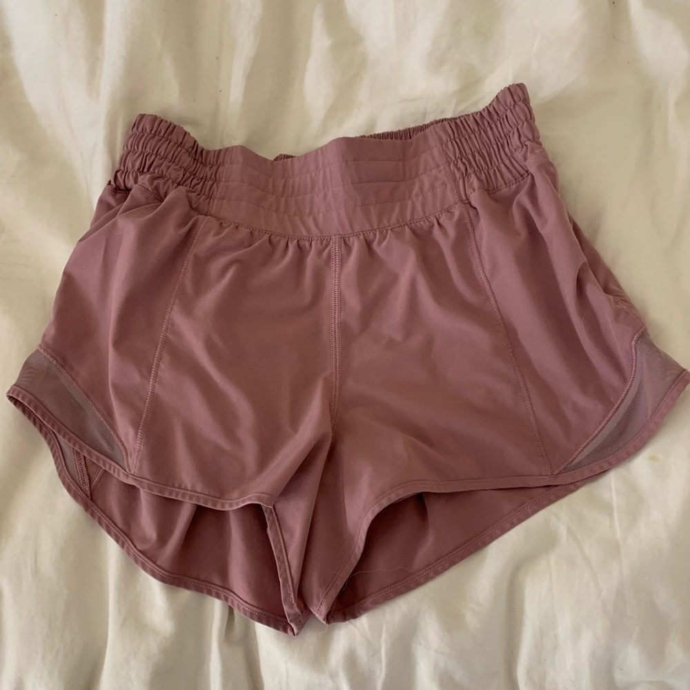 Lululemon run hotty hot shorts 2.5” lined